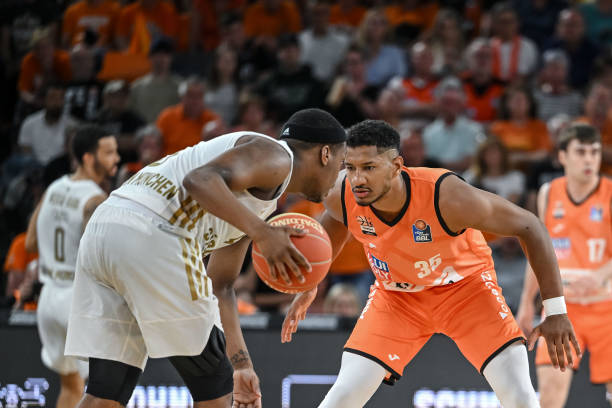 同时具备拉 同时具备拉