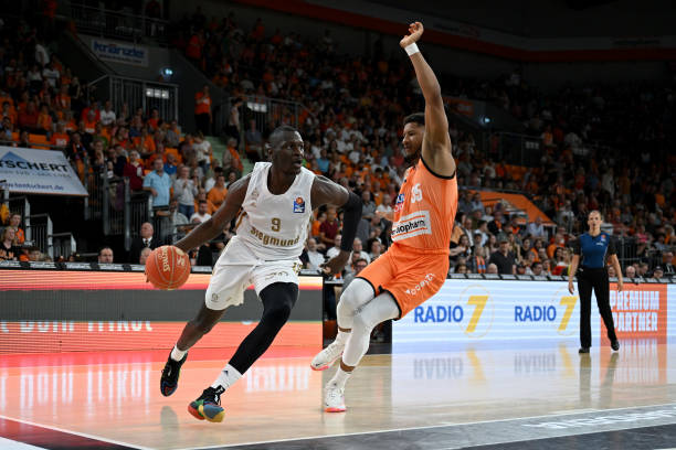 首枚金牌中 首枚金牌中