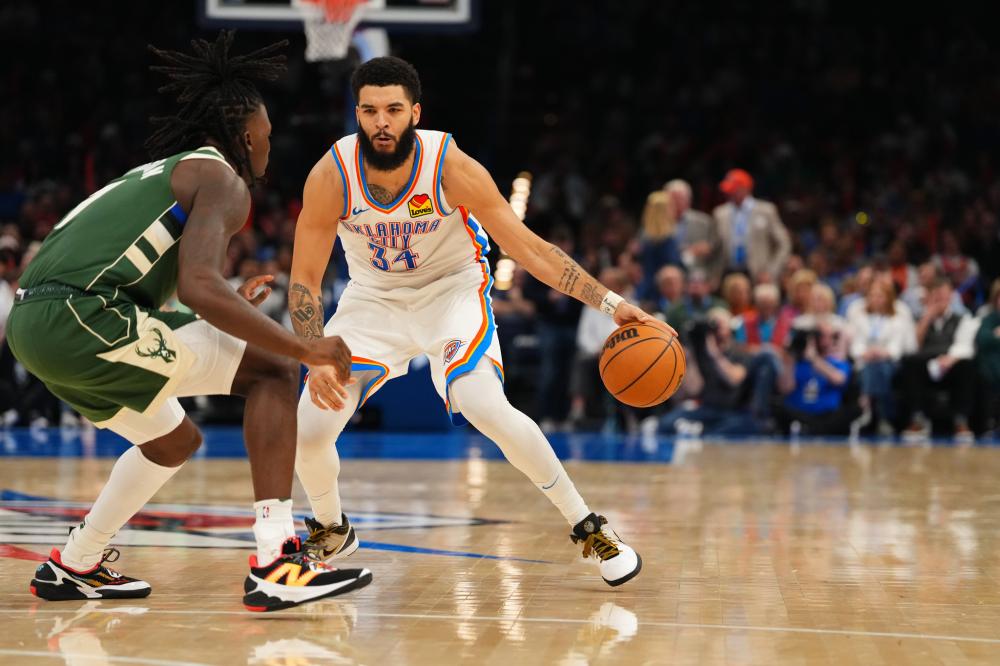 内外最受瞩 内外最受瞩