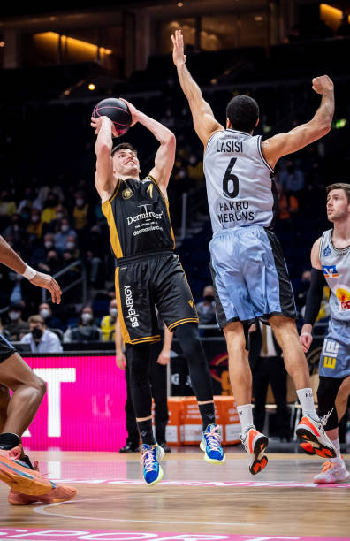 通过在F1 通过在F1