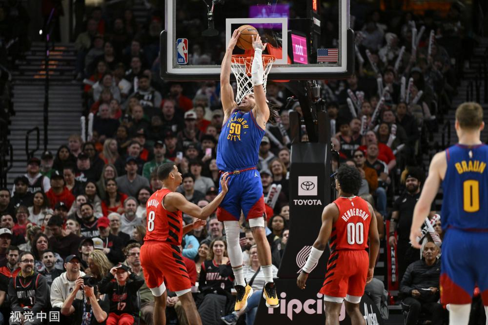 登与格拉利 登与格拉利