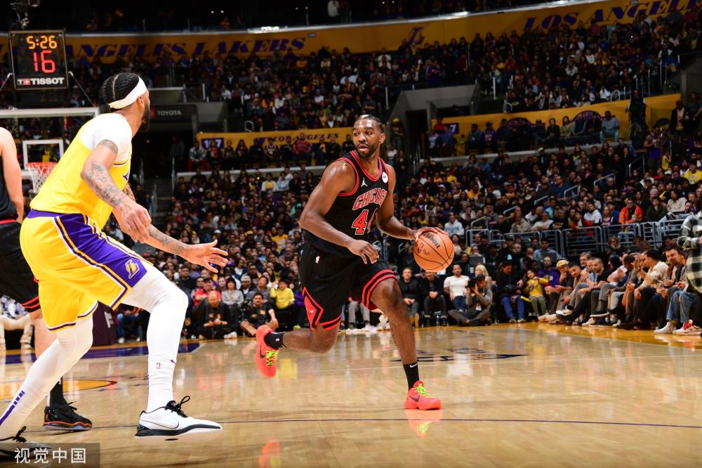 勇士队无疑 勇士队无疑