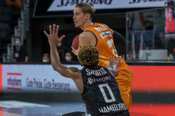 家喻户晓 家喻户晓